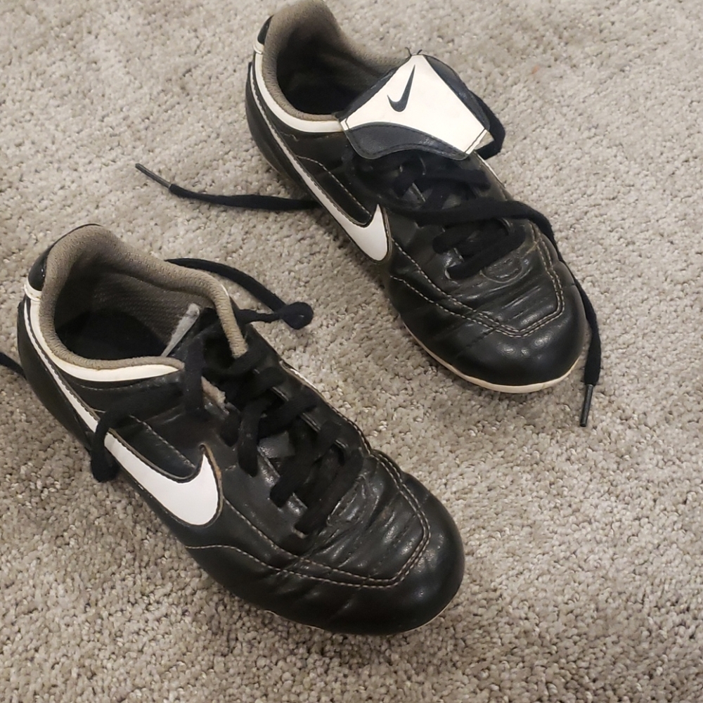 Boys Nike cleats